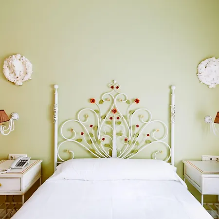 Basic Hotel Dona Manuela-2